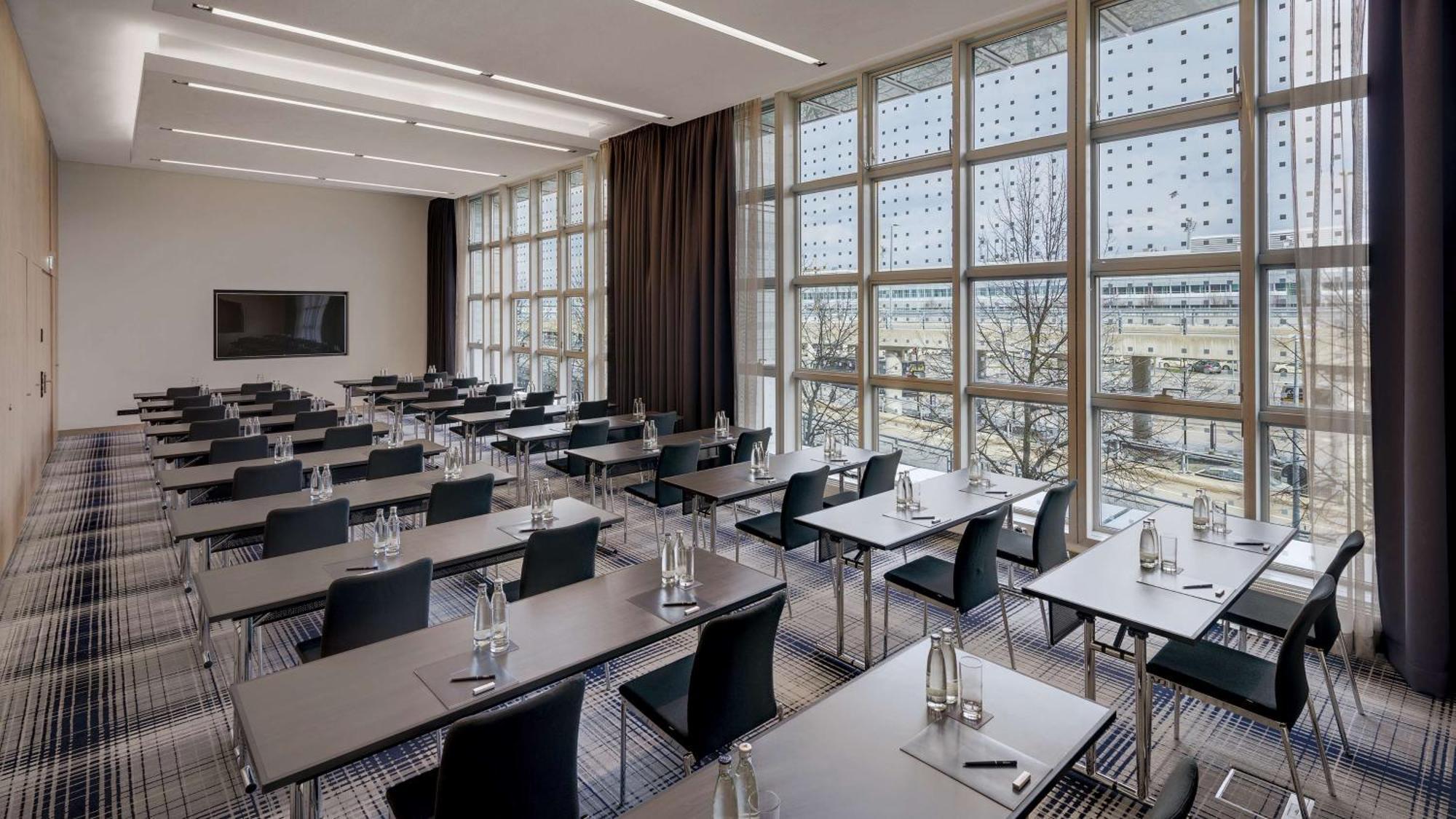 Hilton Munich Airport Otel Schwaig bei Nürnberg Dış mekan fotoğraf